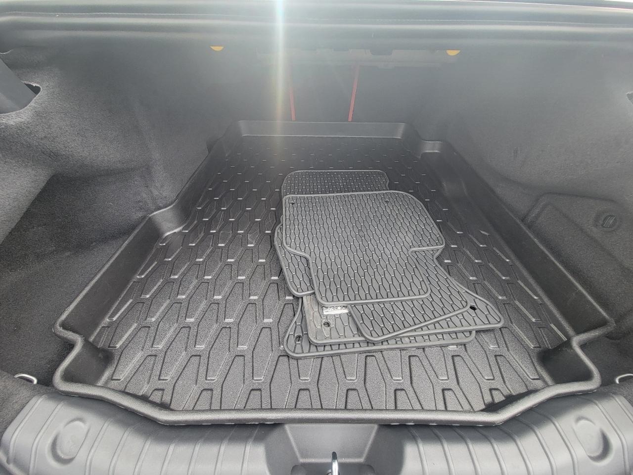 Jaguar XF Sedan S AWD 2019