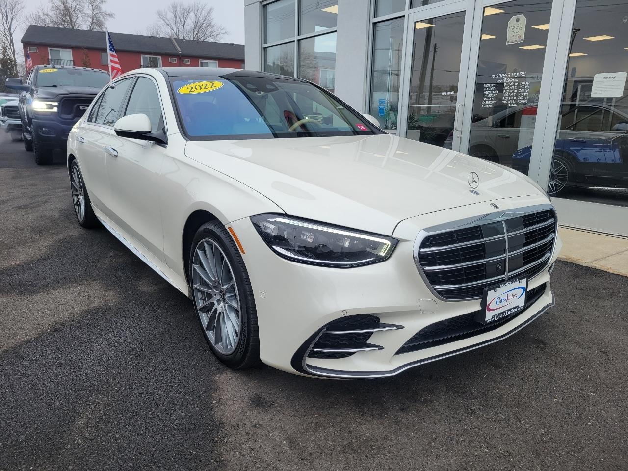 Mercedes-Benz S-Class  2022