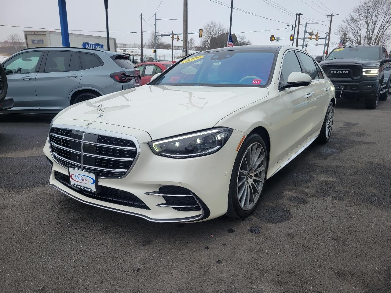 Mercedes-Benz S-Class  2022