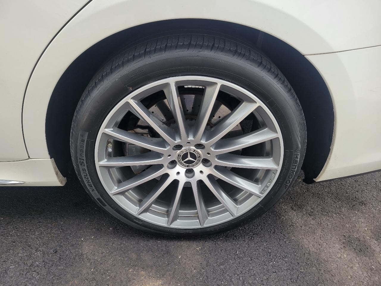 Mercedes-Benz S-Class  2022