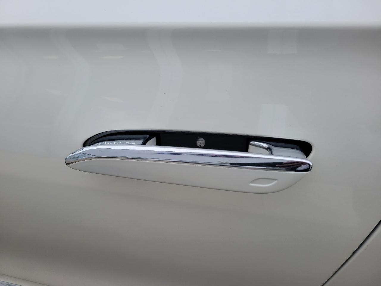 Mercedes-Benz S-Class  2022