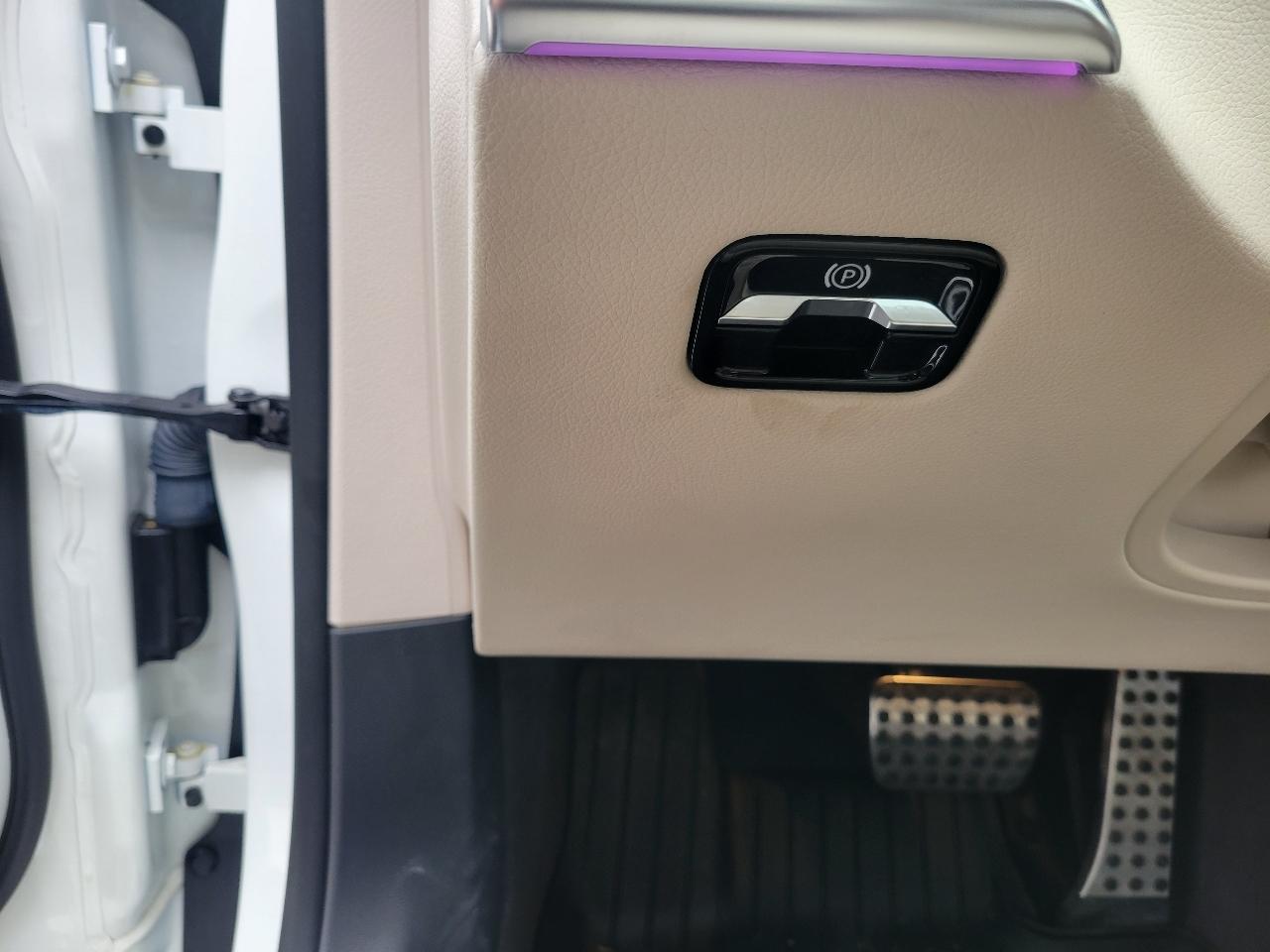 Mercedes-Benz S-Class  2022