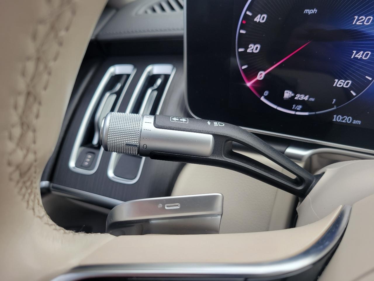 Mercedes-Benz S-Class  2022