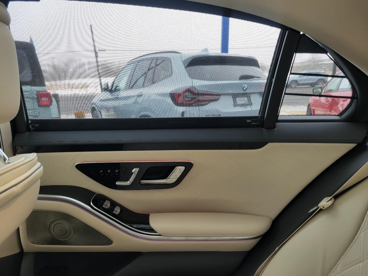 Mercedes-Benz S-Class  2022