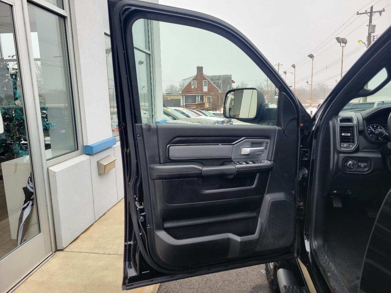 RAM 2500 Power Wagon 4x4 Crew Cab 6'4" Box 2019