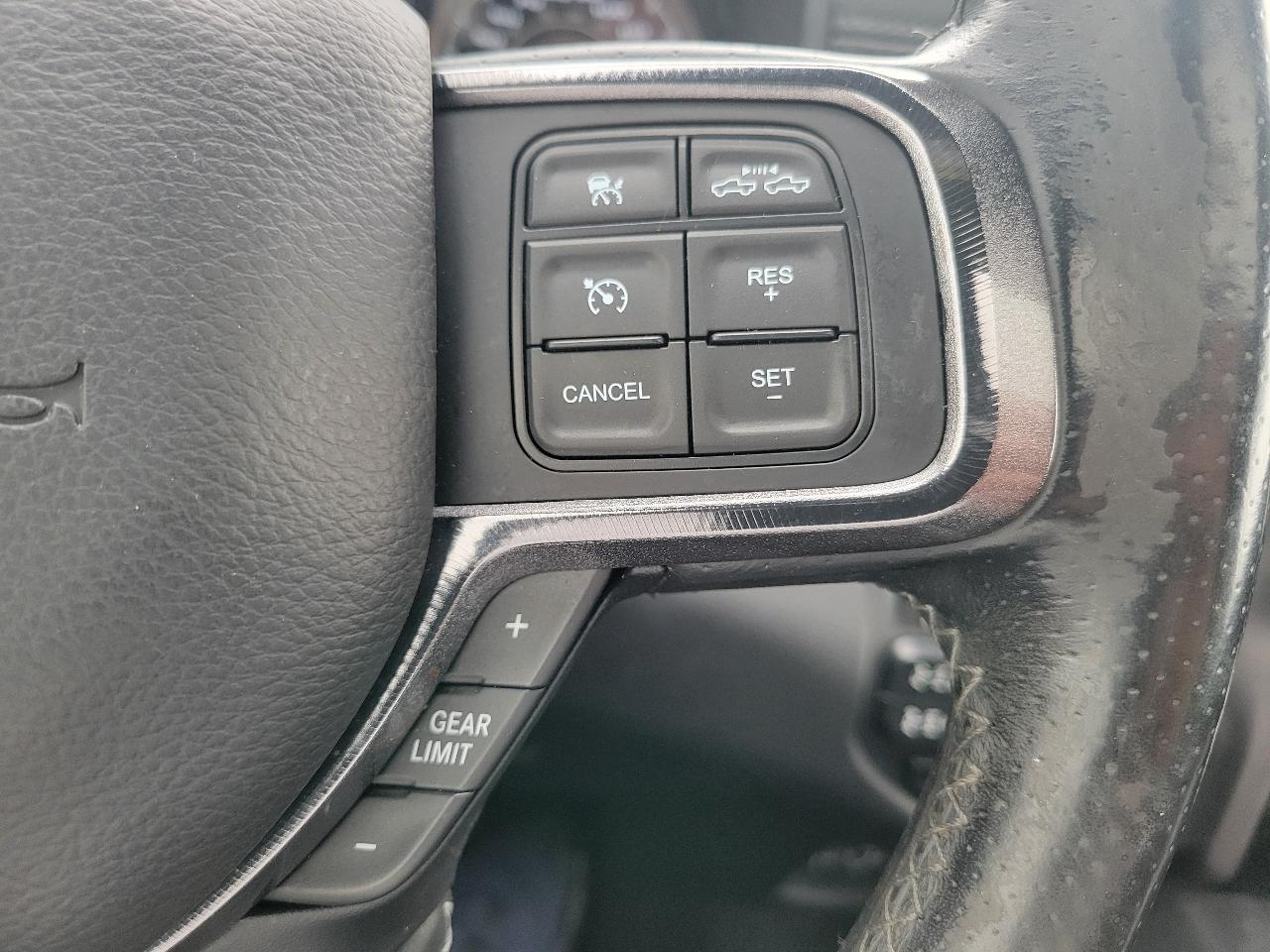 RAM 2500 Power Wagon 4x4 Crew Cab 6'4" Box 2019