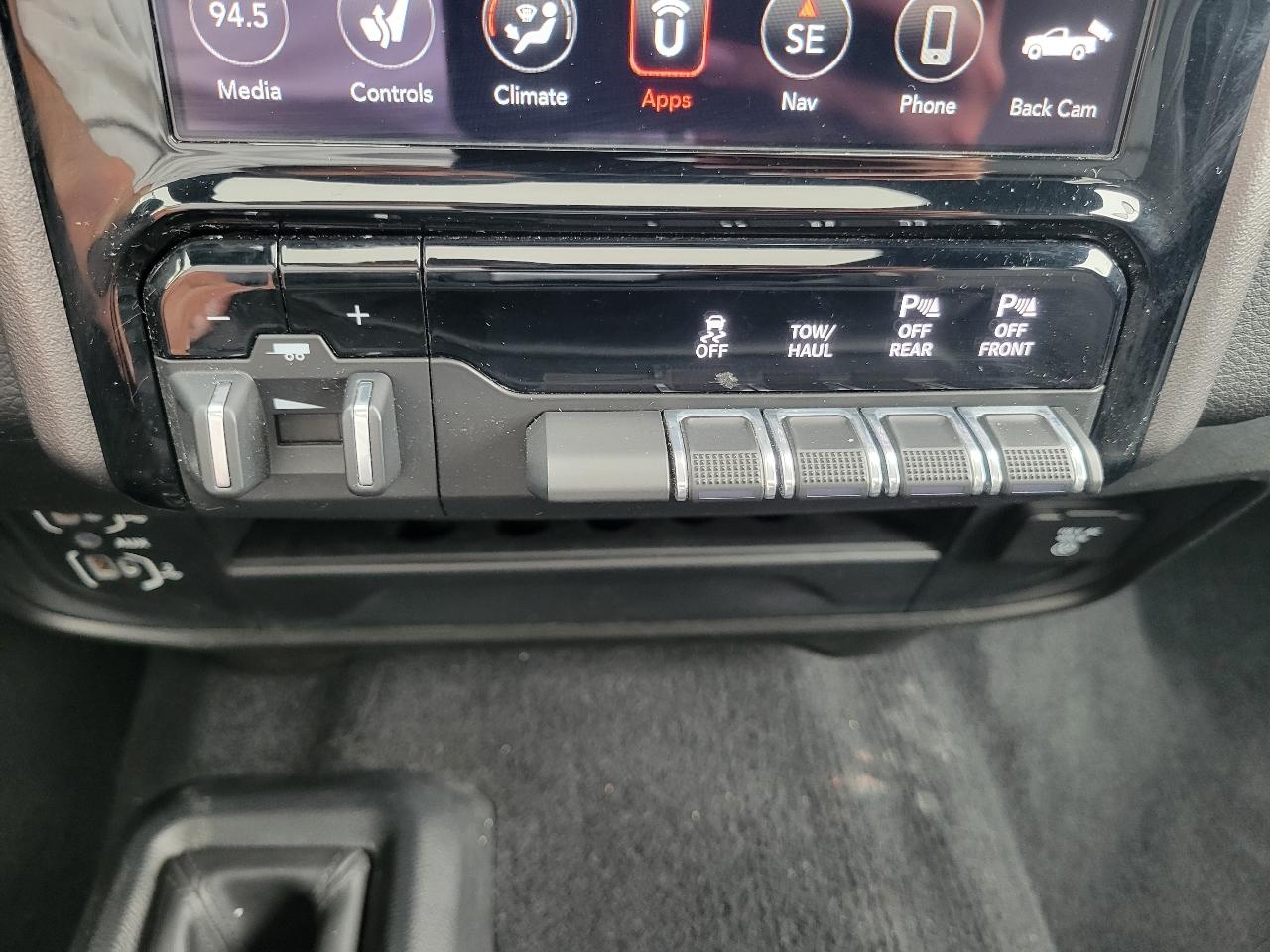 RAM 2500 Power Wagon 4x4 Crew Cab 6'4" Box 2019