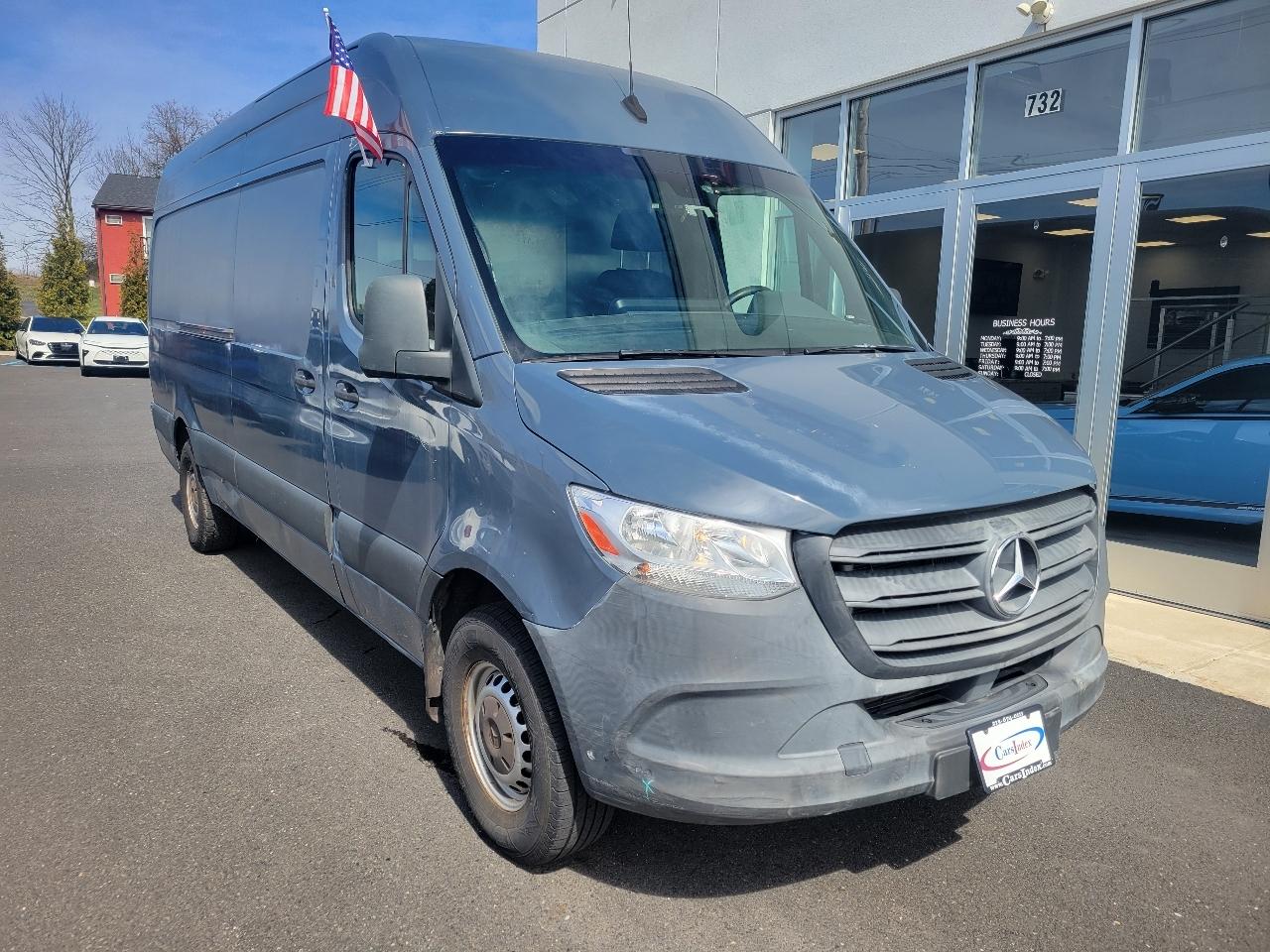 Mercedes-Benz Sprinter Van 2500 High Roof V6 170" RWD 2019