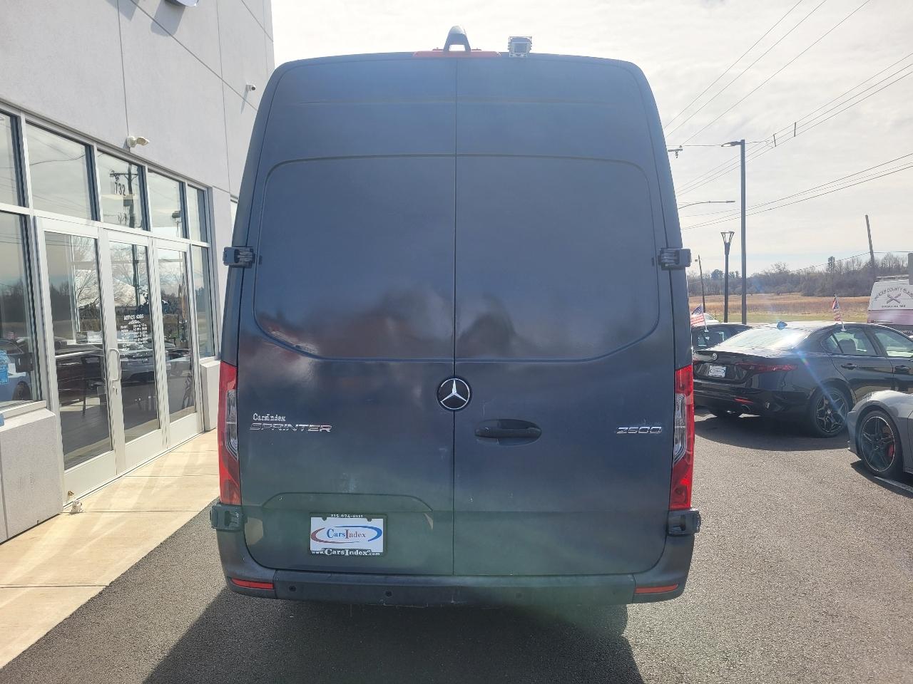 Mercedes-Benz Sprinter Van 2500 High Roof V6 170" RWD 2019