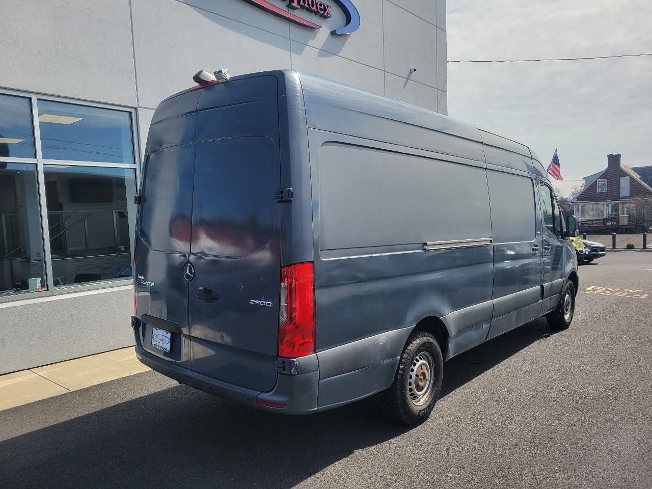 Mercedes-Benz Sprinter Van 2500 High Roof V6 170" RWD 2019