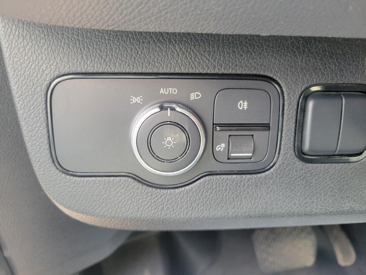 Mercedes-Benz Sprinter Van 2500 High Roof V6 170" RWD 2019