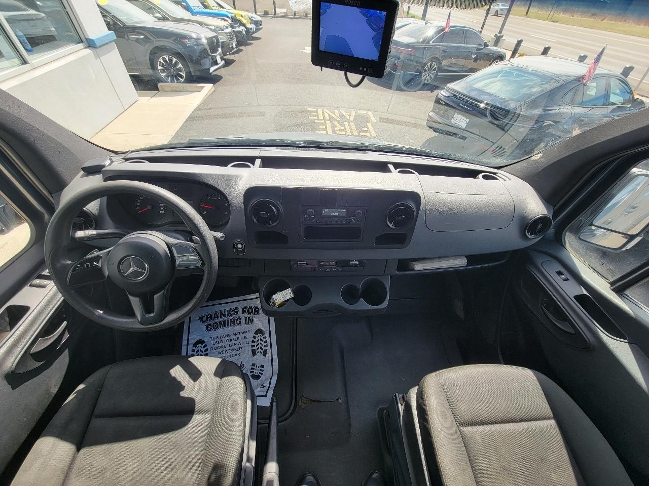 Mercedes-Benz Sprinter Van 2500 High Roof V6 170" RWD 2019