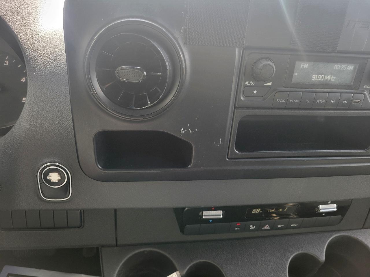 Mercedes-Benz Sprinter Van 2500 High Roof V6 170" RWD 2019