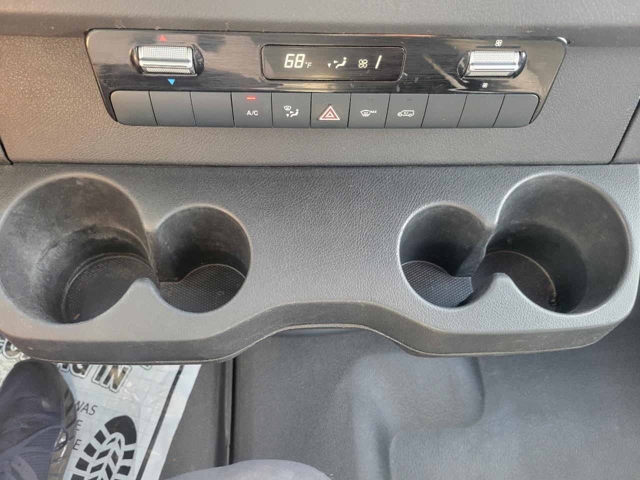 Mercedes-Benz Sprinter Van 2500 High Roof V6 170" RWD 2019