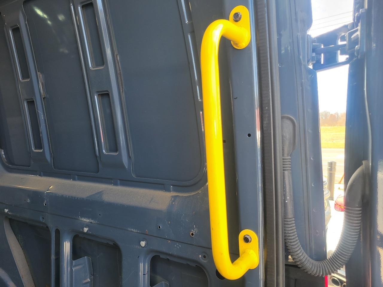 Mercedes-Benz Sprinter Van 2500 High Roof V6 170" RWD 2019