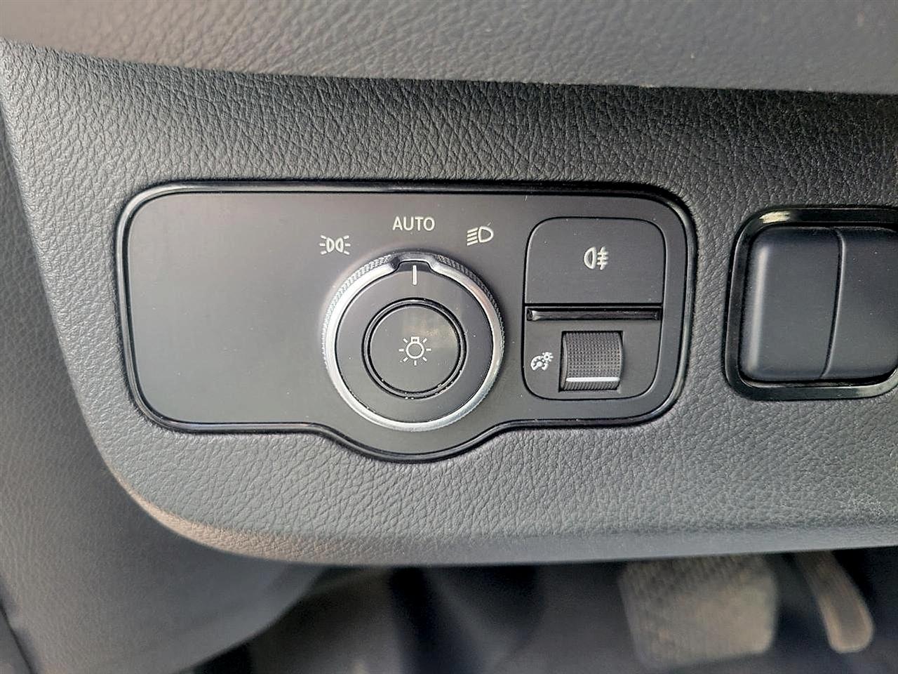 Mercedes-Benz Sprinter Van 2500 High Roof V6 170" RWD 2019