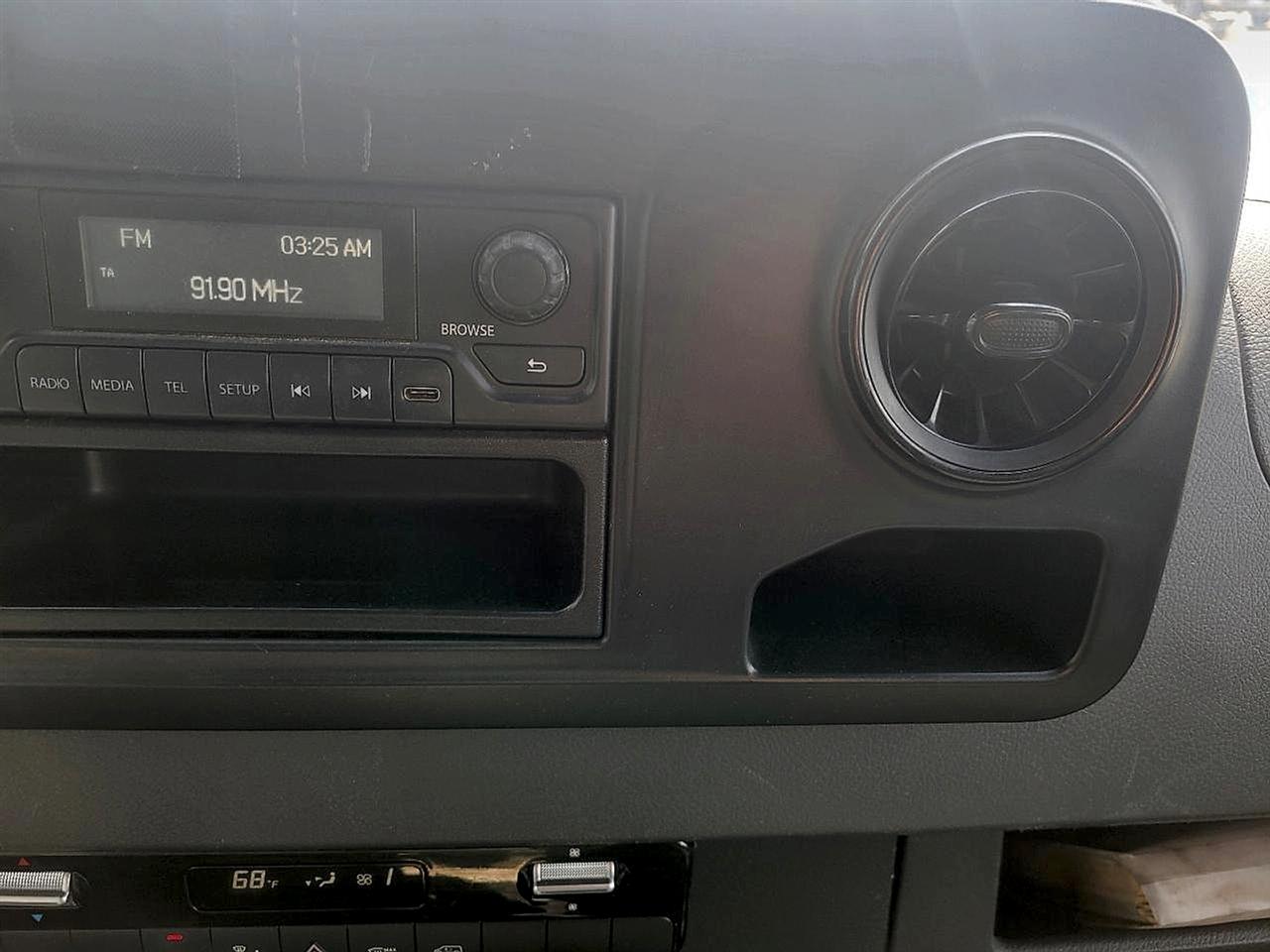 Mercedes-Benz Sprinter Van 2500 High Roof V6 170" RWD 2019