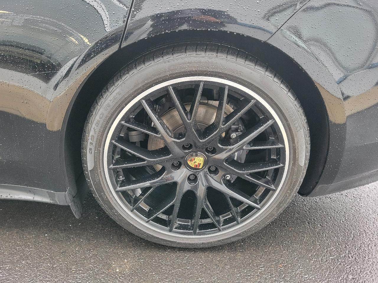 Porsche Panamera 4 Platinum Edition AWD 2023