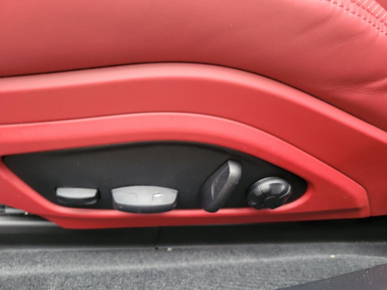 Porsche Panamera 4 Platinum Edition AWD 2023