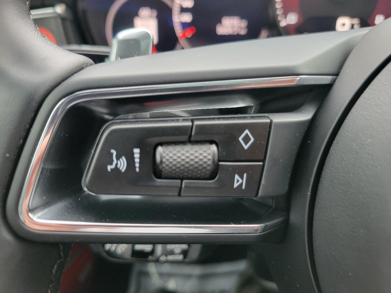 Porsche Panamera 4 Platinum Edition AWD 2023