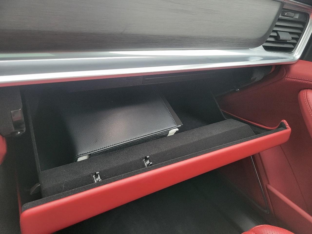 Porsche Panamera 4 Platinum Edition AWD 2023