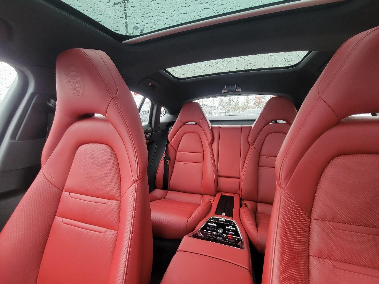 Porsche Panamera 4 Platinum Edition AWD 2023