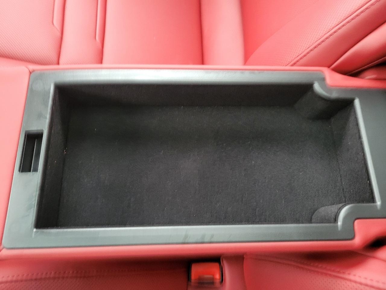 Porsche Panamera 4 Platinum Edition AWD 2023