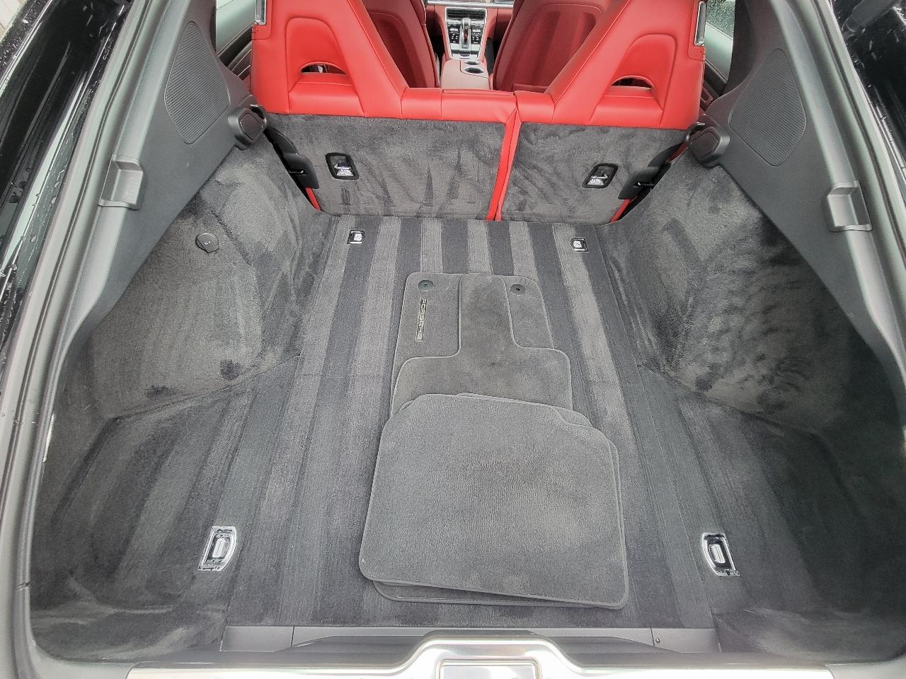 Porsche Panamera 4 Platinum Edition AWD 2023