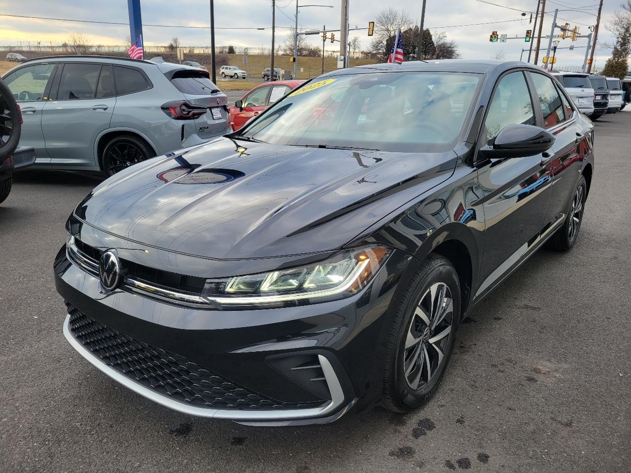 Volkswagen Jetta S Auto 2025