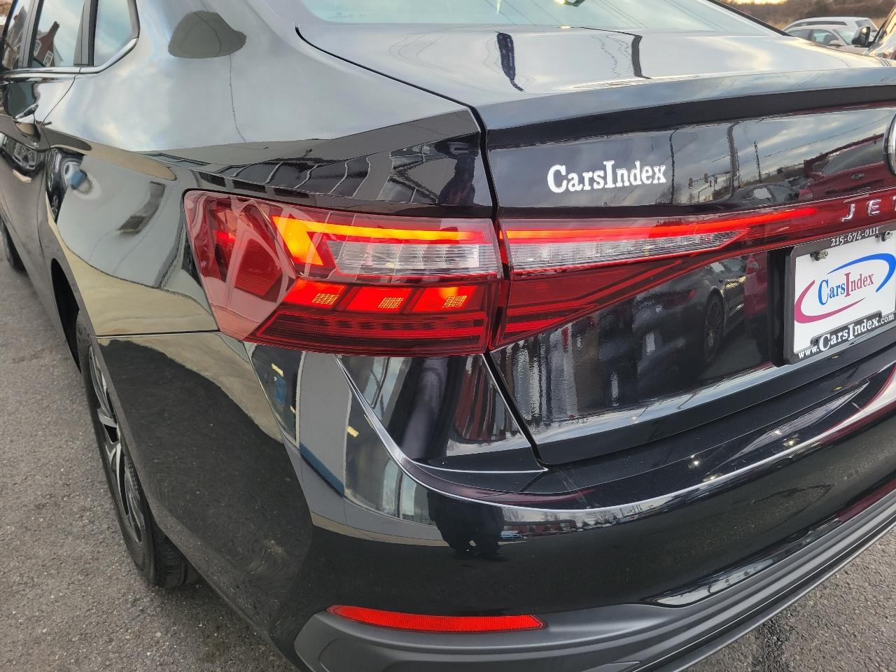 Volkswagen Jetta S Auto 2025