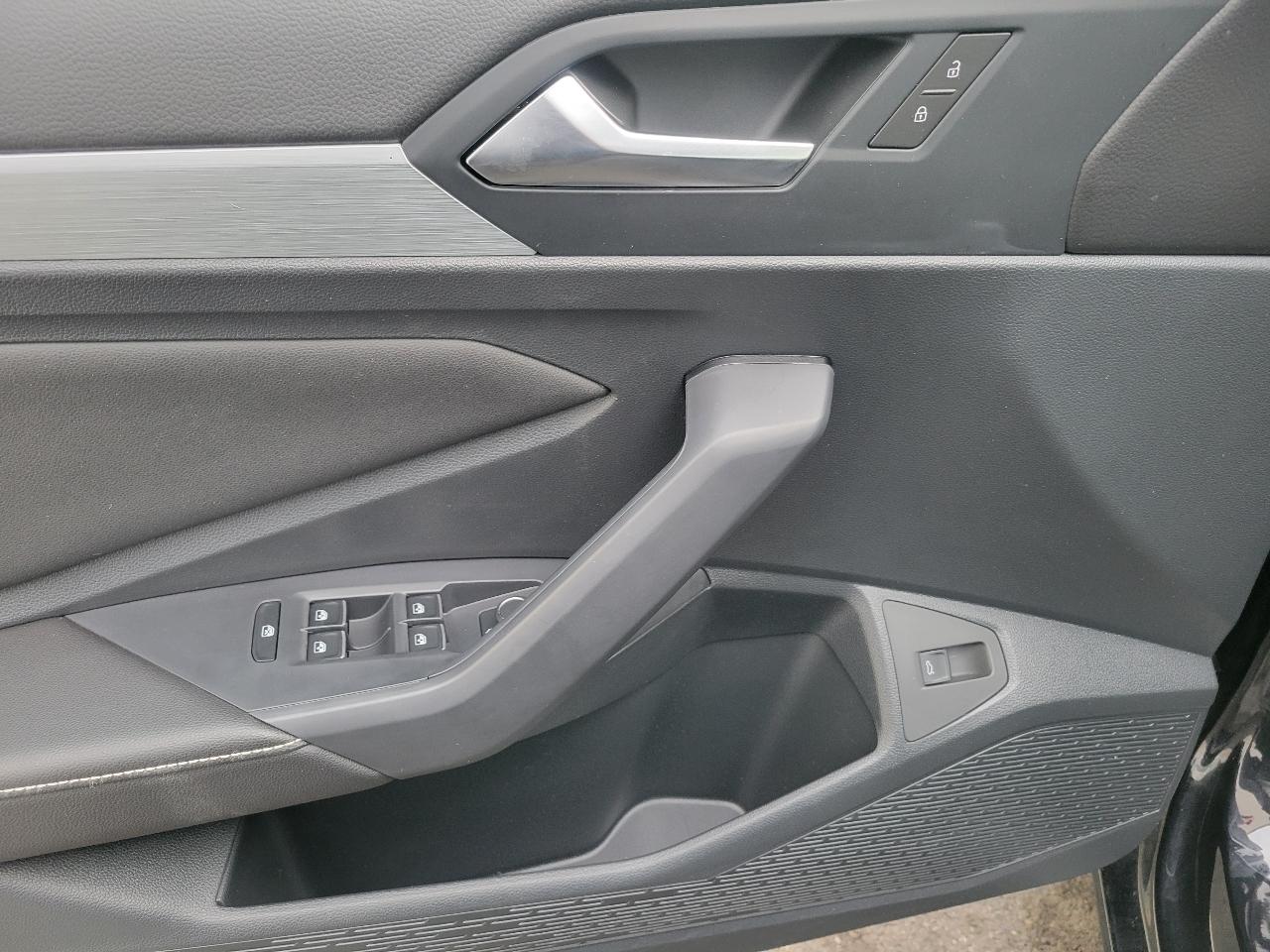 Volkswagen Jetta S Auto 2025