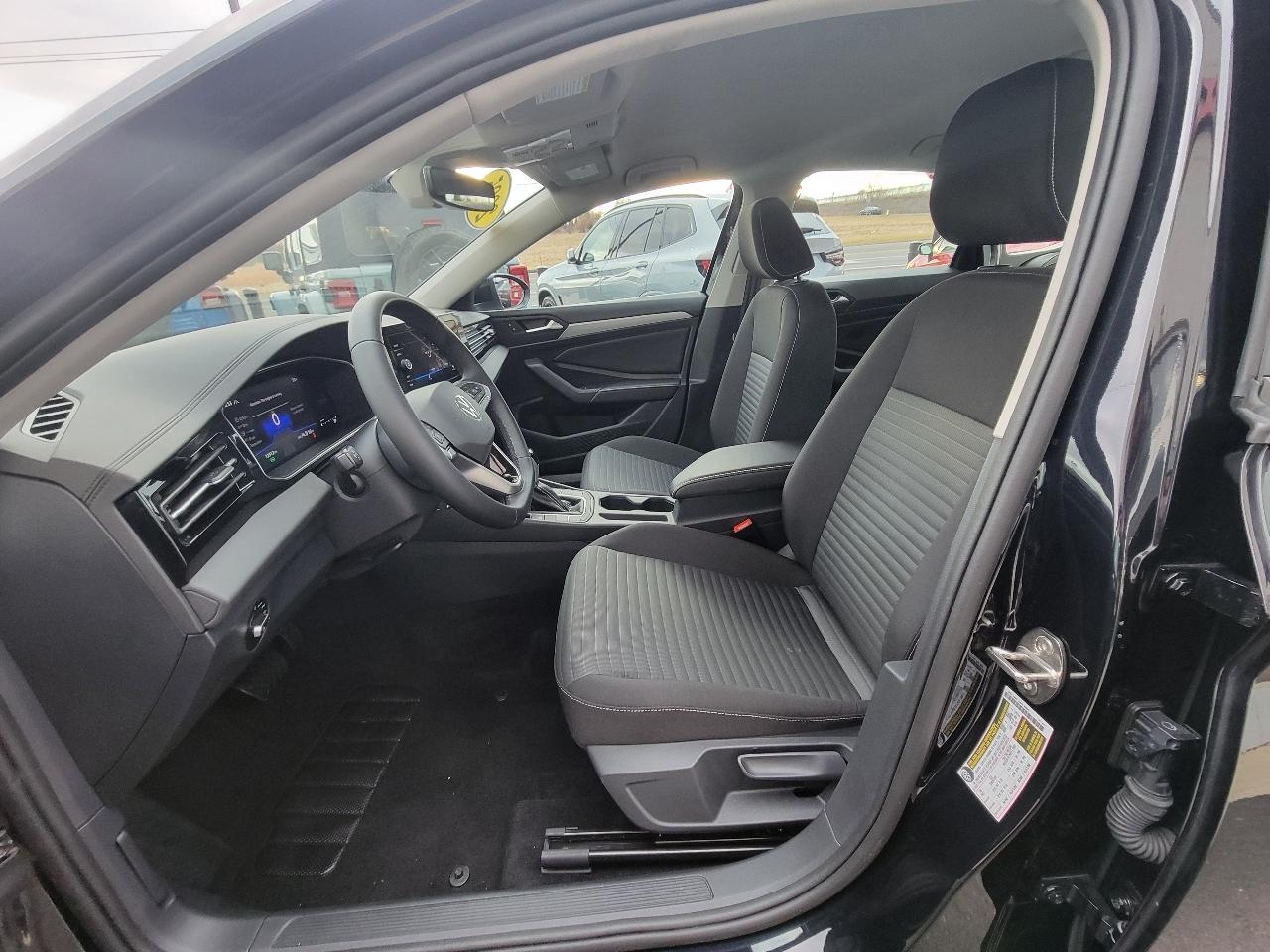 Volkswagen Jetta S Auto 2025