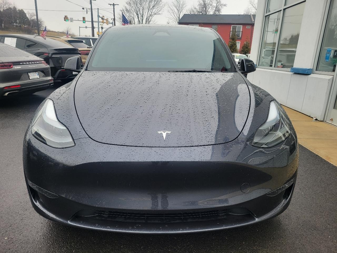 Tesla Model Y Performance AWD 2024