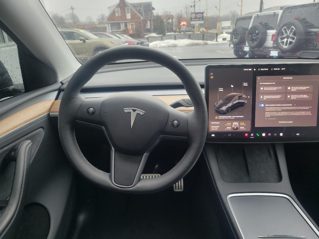 Tesla Model Y Performance AWD 2024