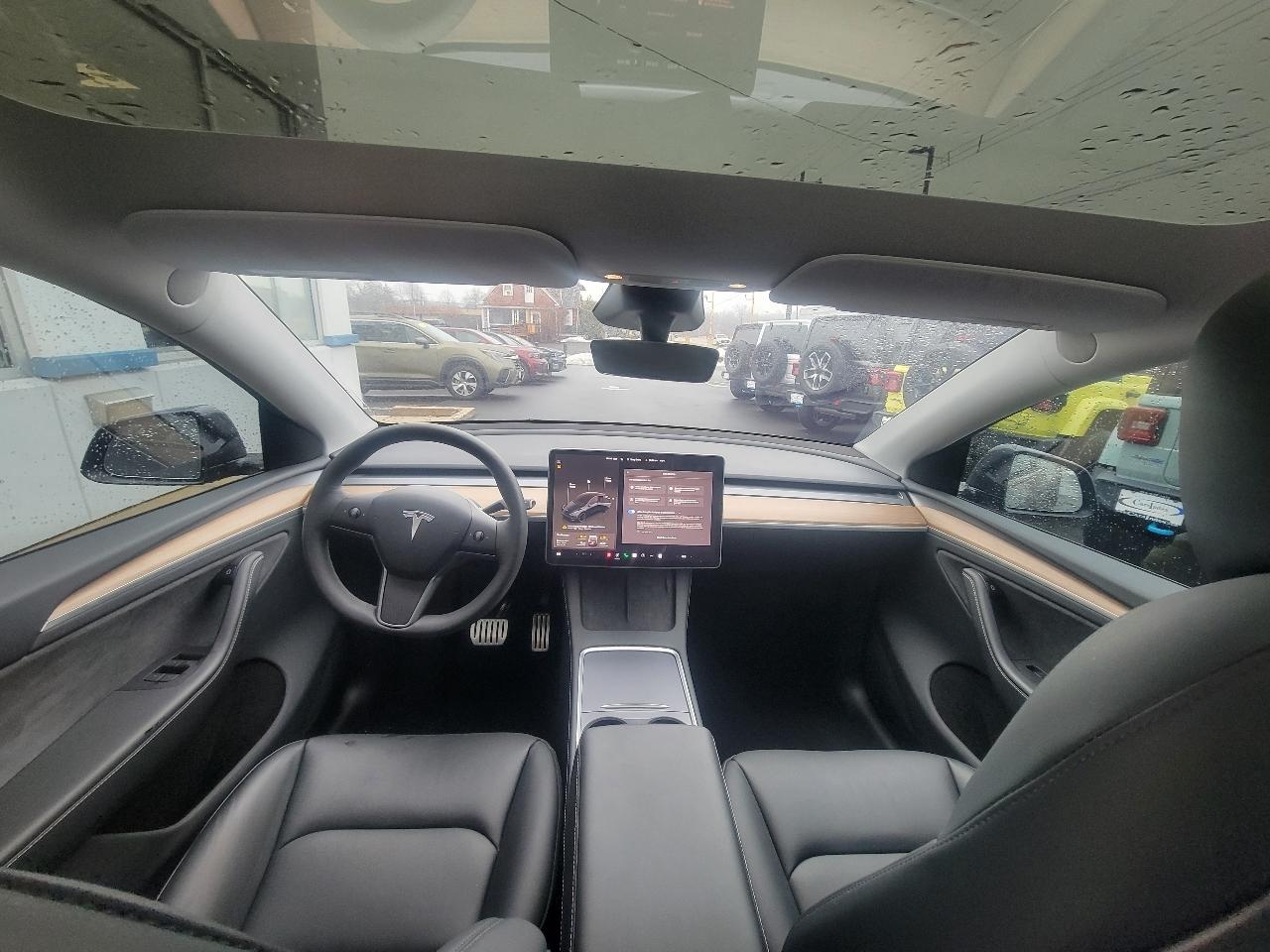 Tesla Model Y Performance AWD 2024