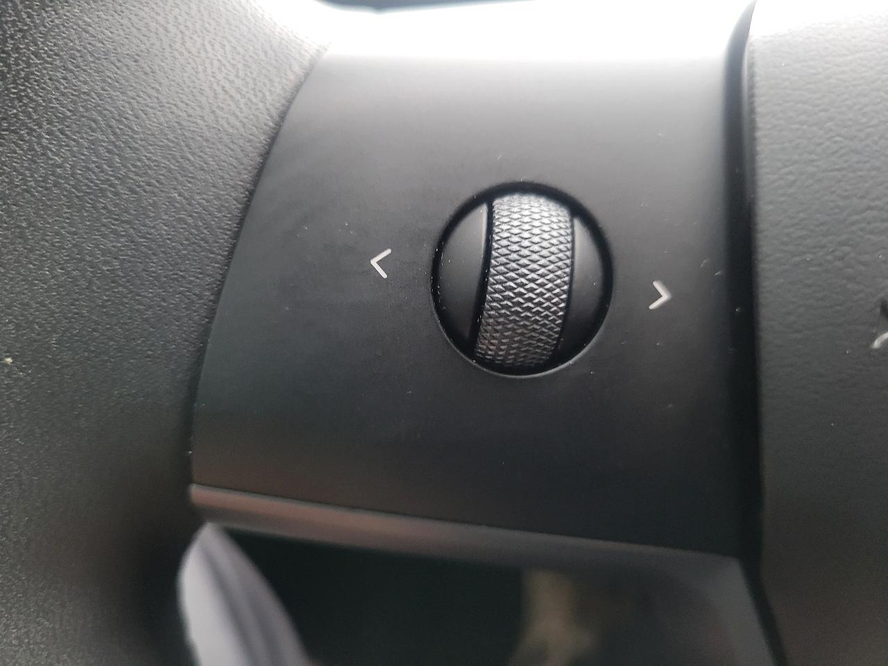 Tesla Model Y Performance AWD 2024