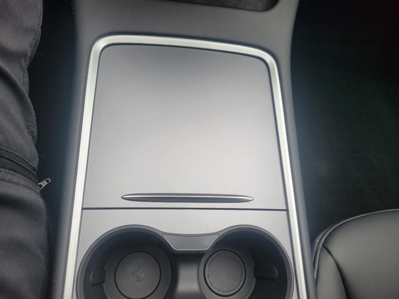 Tesla Model Y Performance AWD 2024