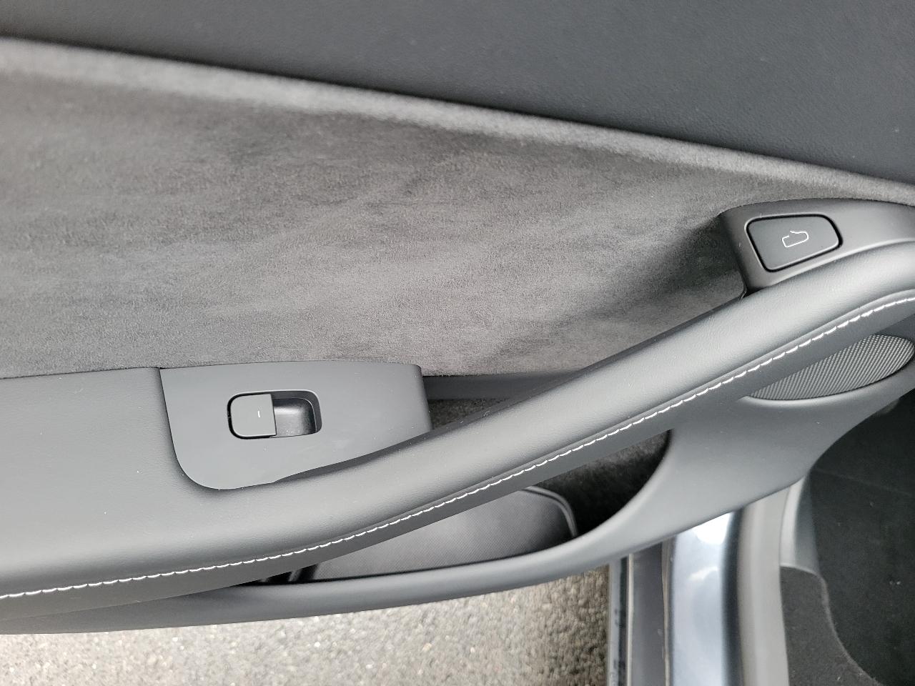 Tesla Model Y Performance AWD 2024