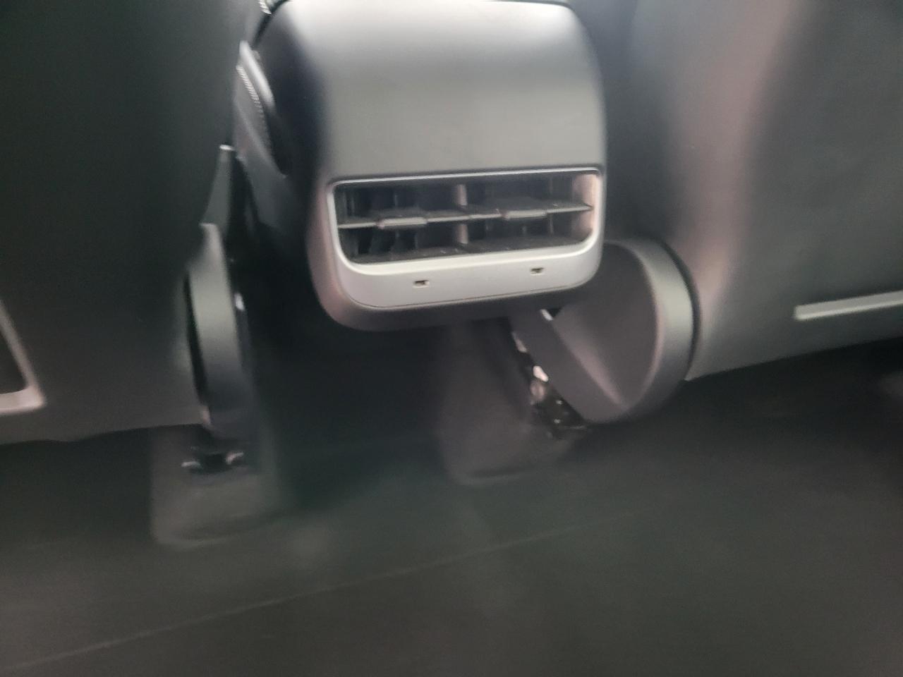 Tesla Model Y Performance AWD 2024