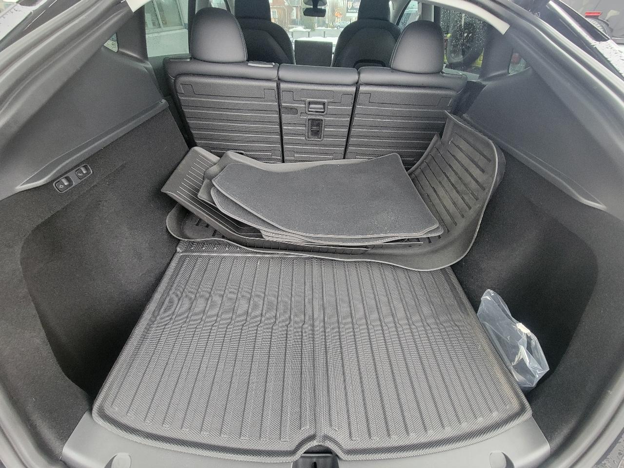 Tesla Model Y Performance AWD 2024