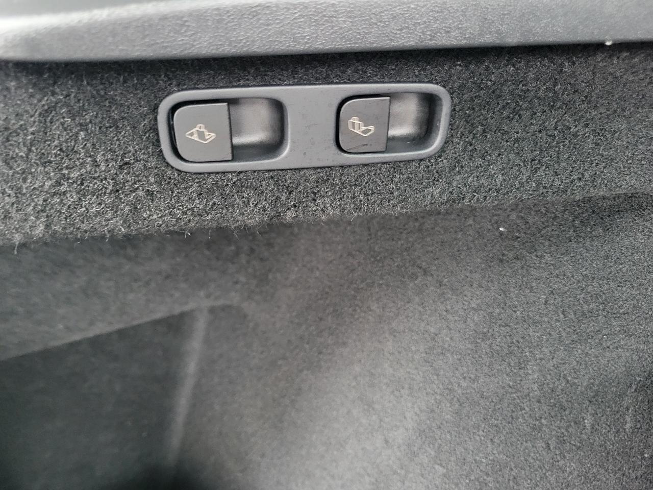 Tesla Model Y Performance AWD 2024