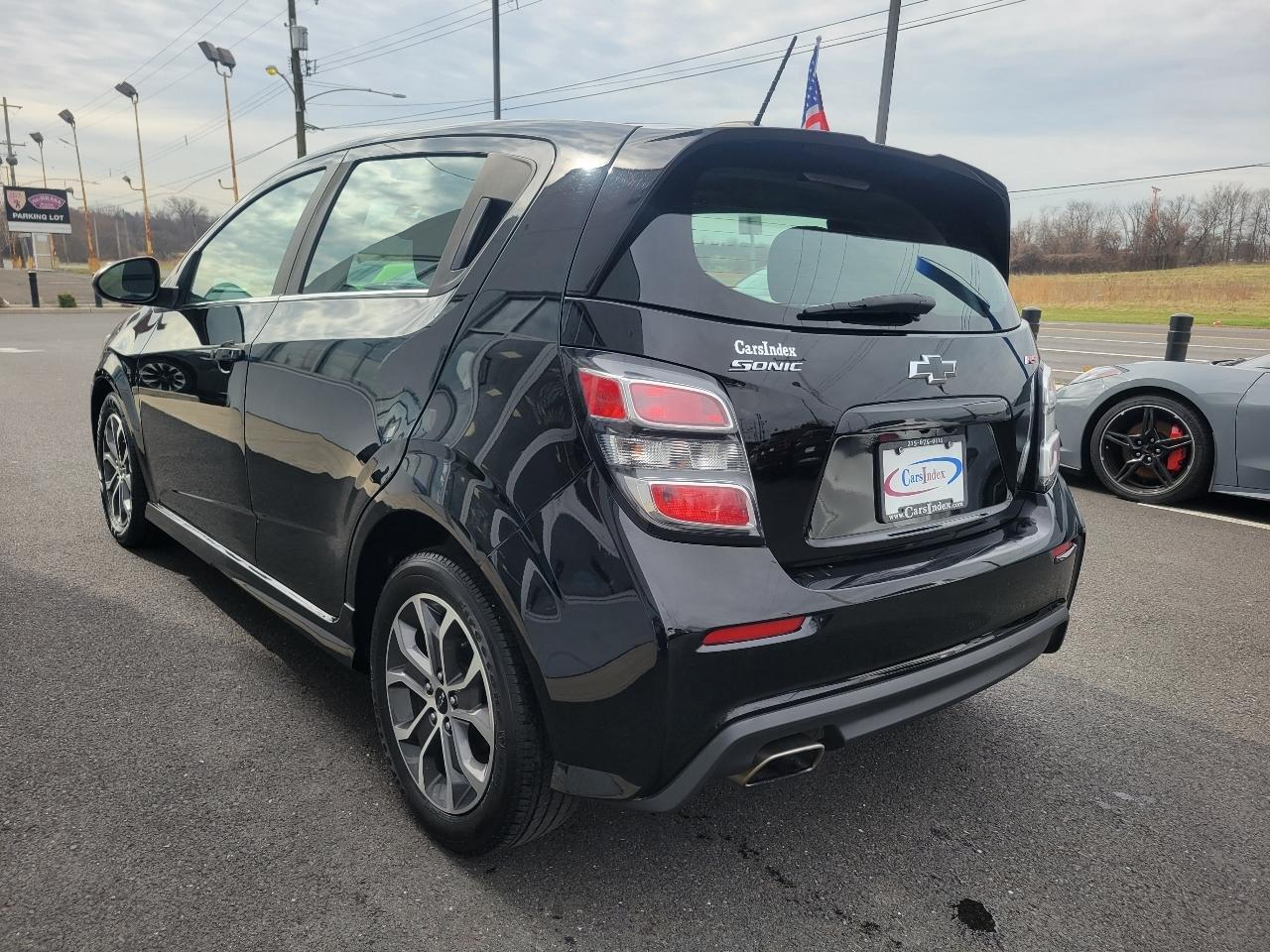 Chevrolet Sonic 5dr HB LT w/1SD 2020