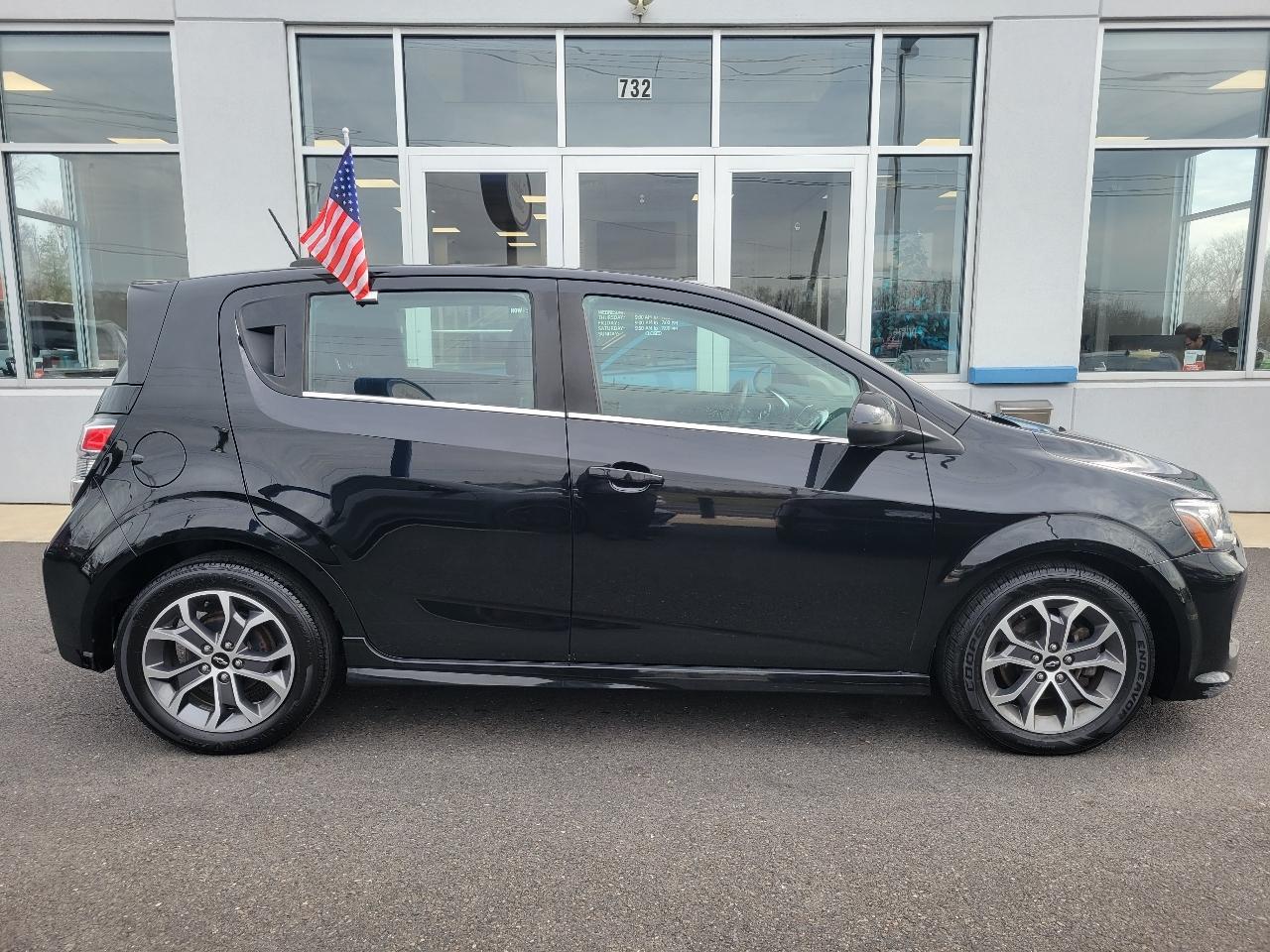 Chevrolet Sonic 5dr HB LT w/1SD 2020