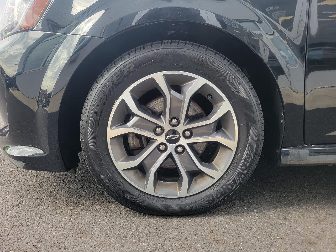 Chevrolet Sonic 5dr HB LT w/1SD 2020