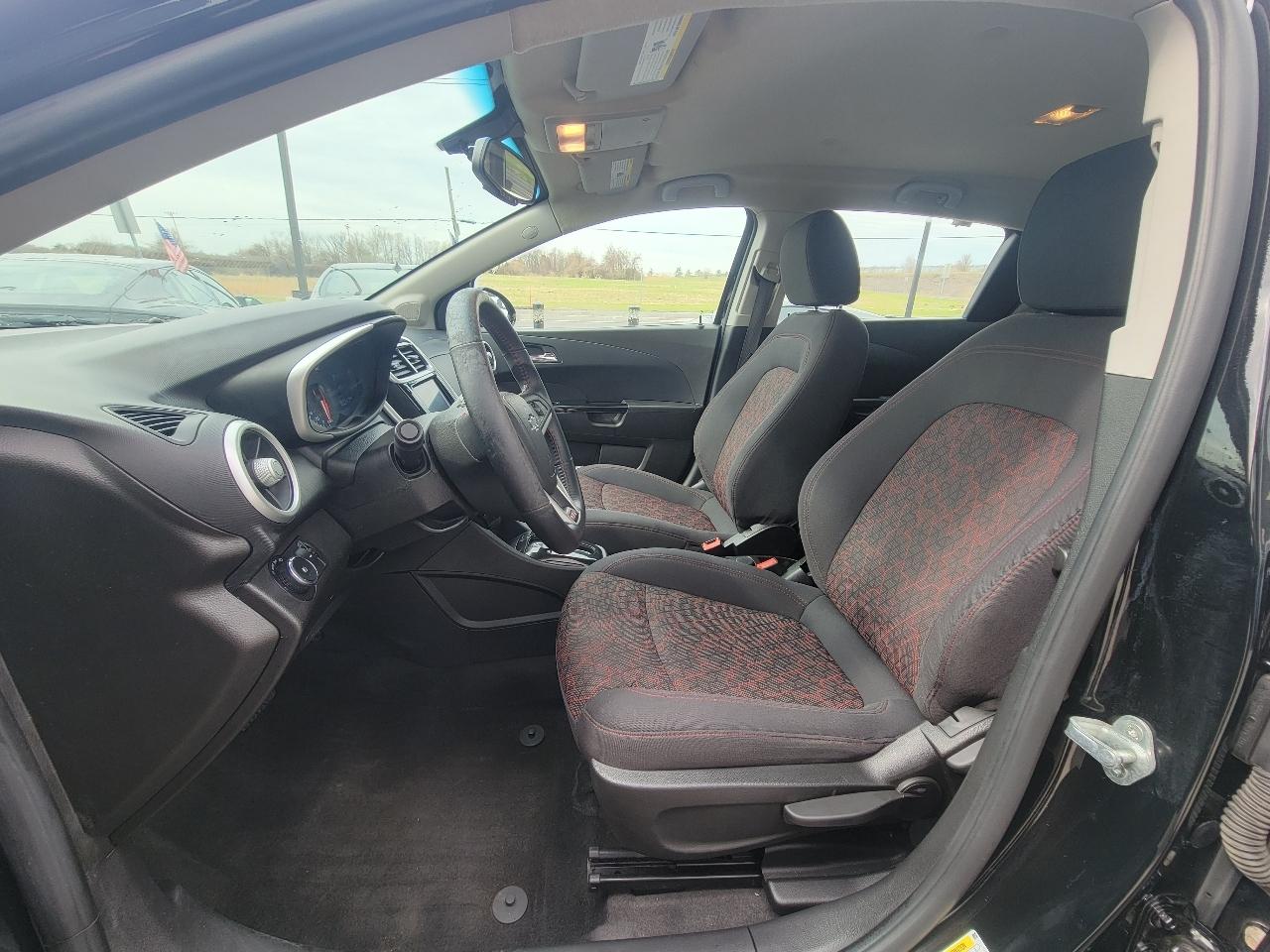 Chevrolet Sonic 5dr HB LT w/1SD 2020