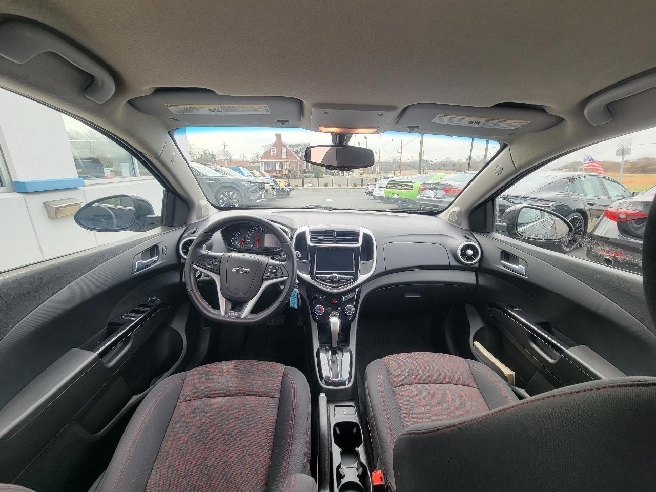 Chevrolet Sonic 5dr HB LT w/1SD 2020