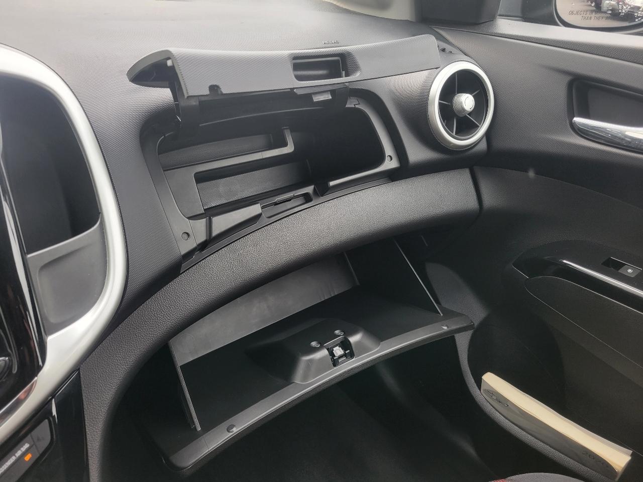 Chevrolet Sonic 5dr HB LT w/1SD 2020