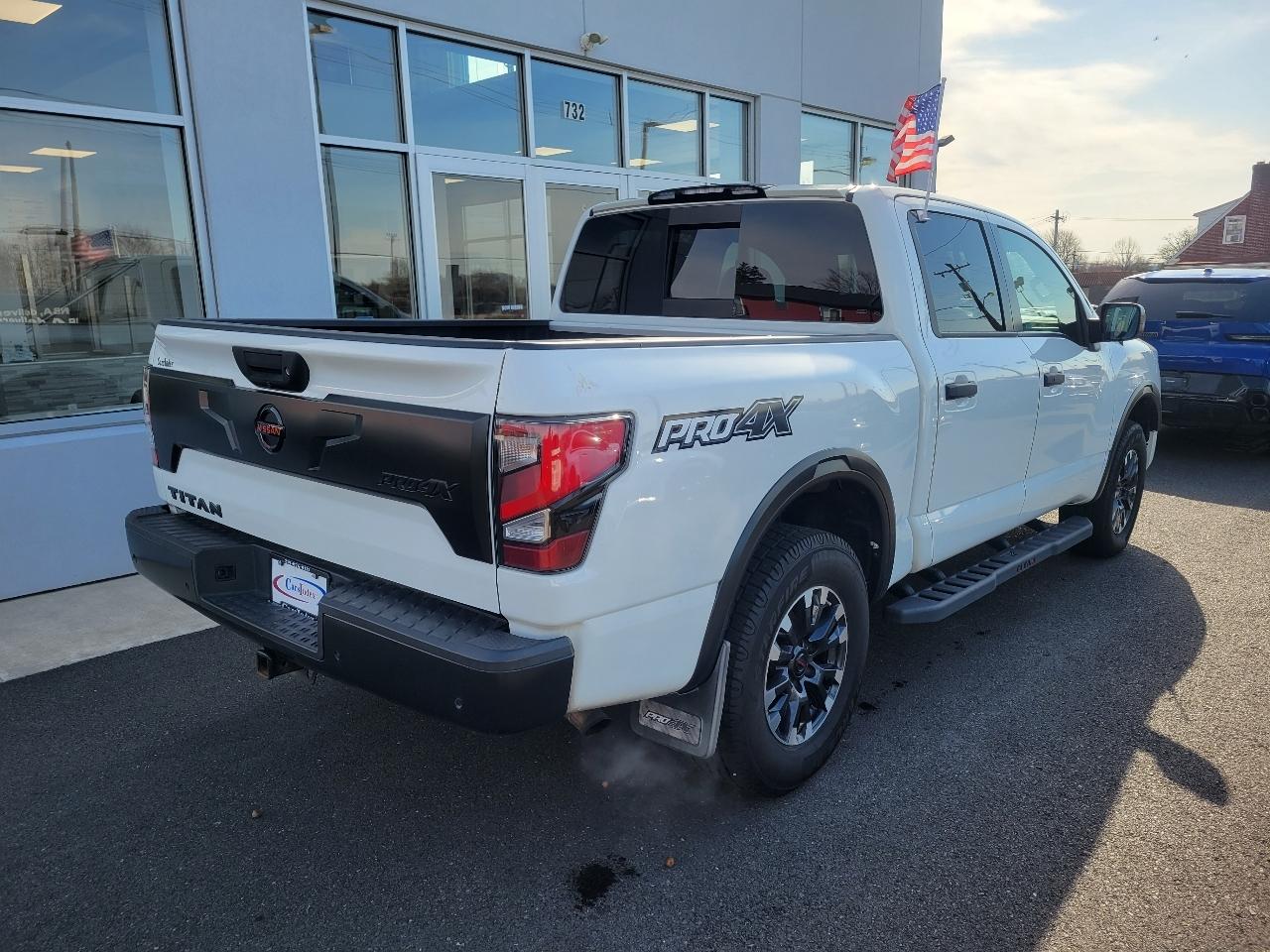Nissan Titan 4x4 Crew Cab PRO-4X 2021