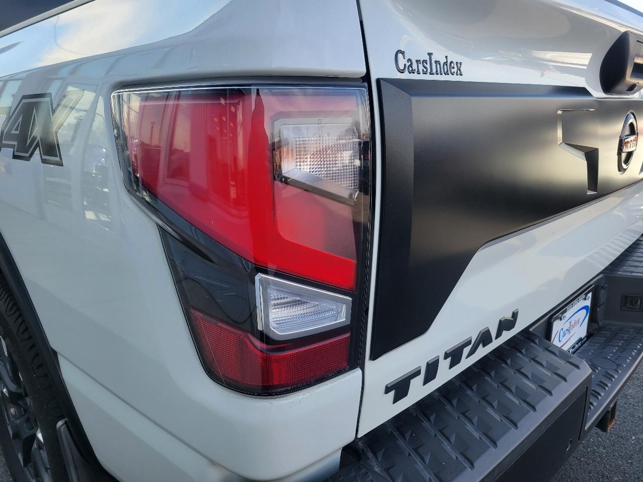 Nissan Titan 4x4 Crew Cab PRO-4X 2021