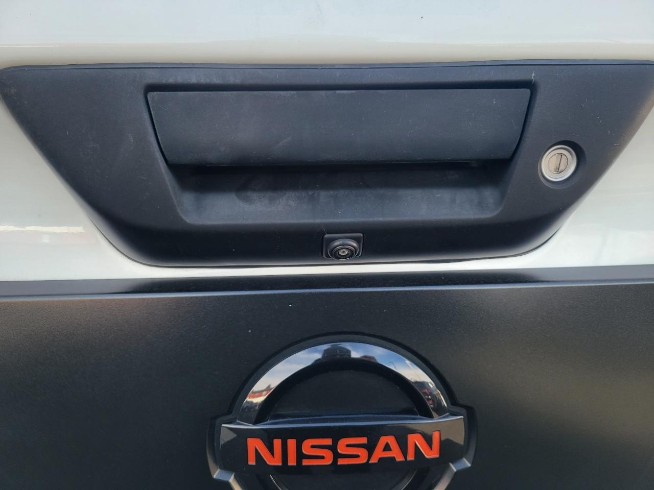 Nissan Titan 4x4 Crew Cab PRO-4X 2021